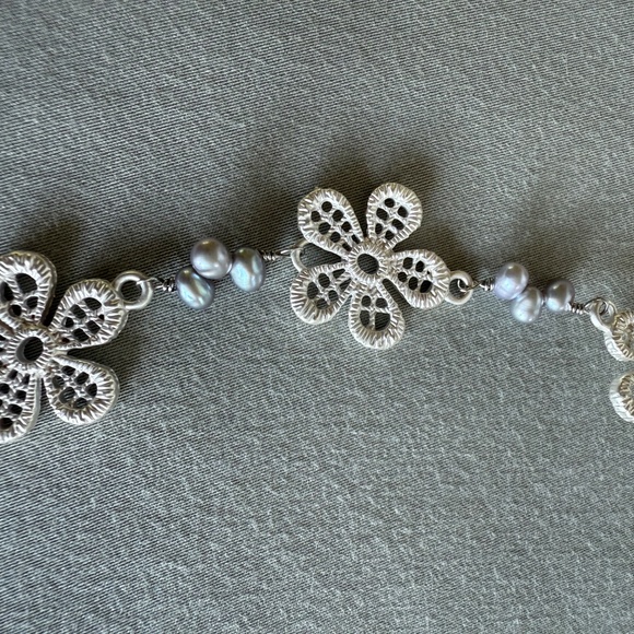 Freshwater pearls and silver necklace - Picture 2 of 5